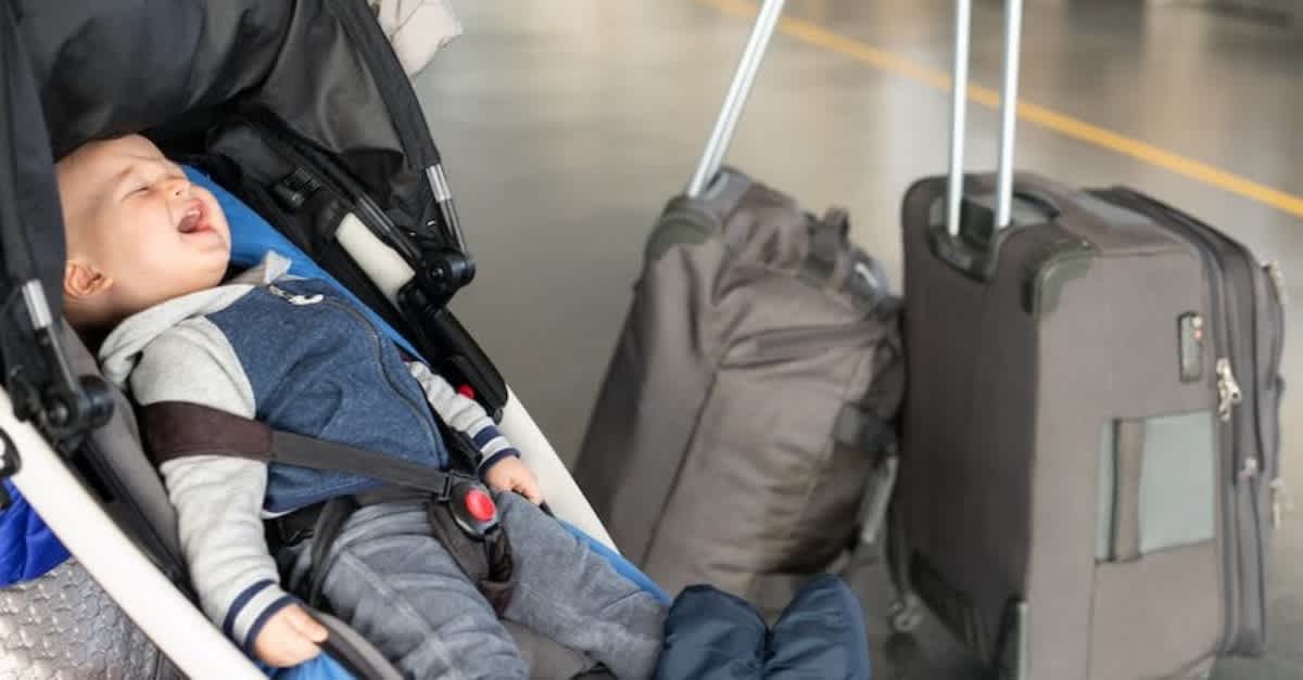 Pilot Forced To Turn Plane Around Because Mom Forgets Her Baby At The Airport